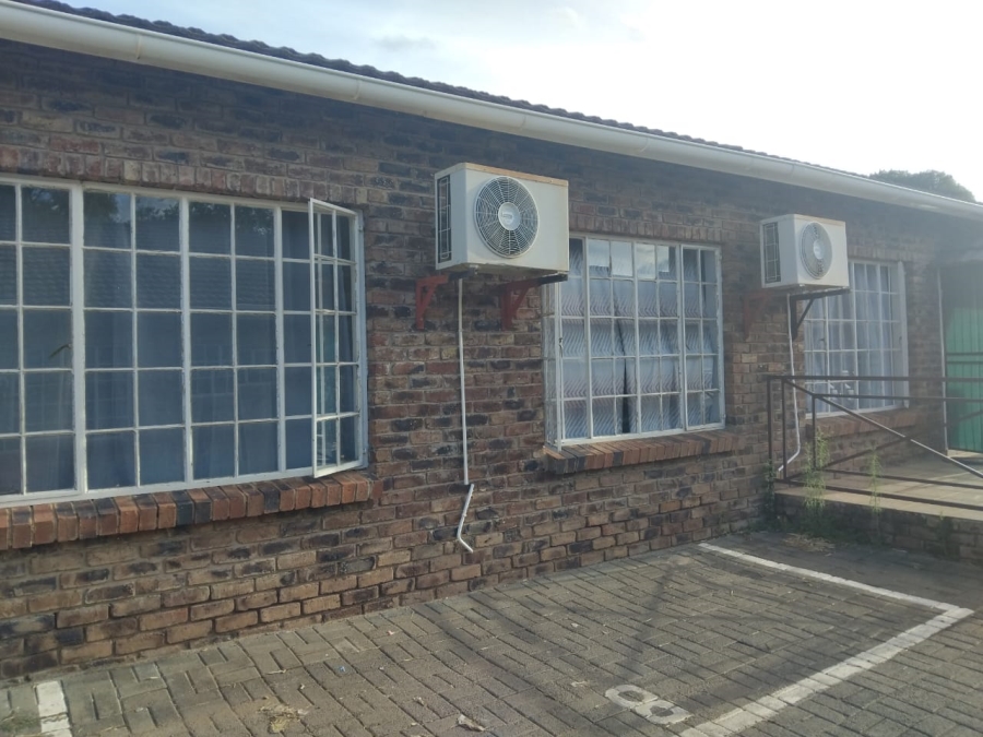 3 Bedroom Property for Sale in Aliwal North Eastern Cape